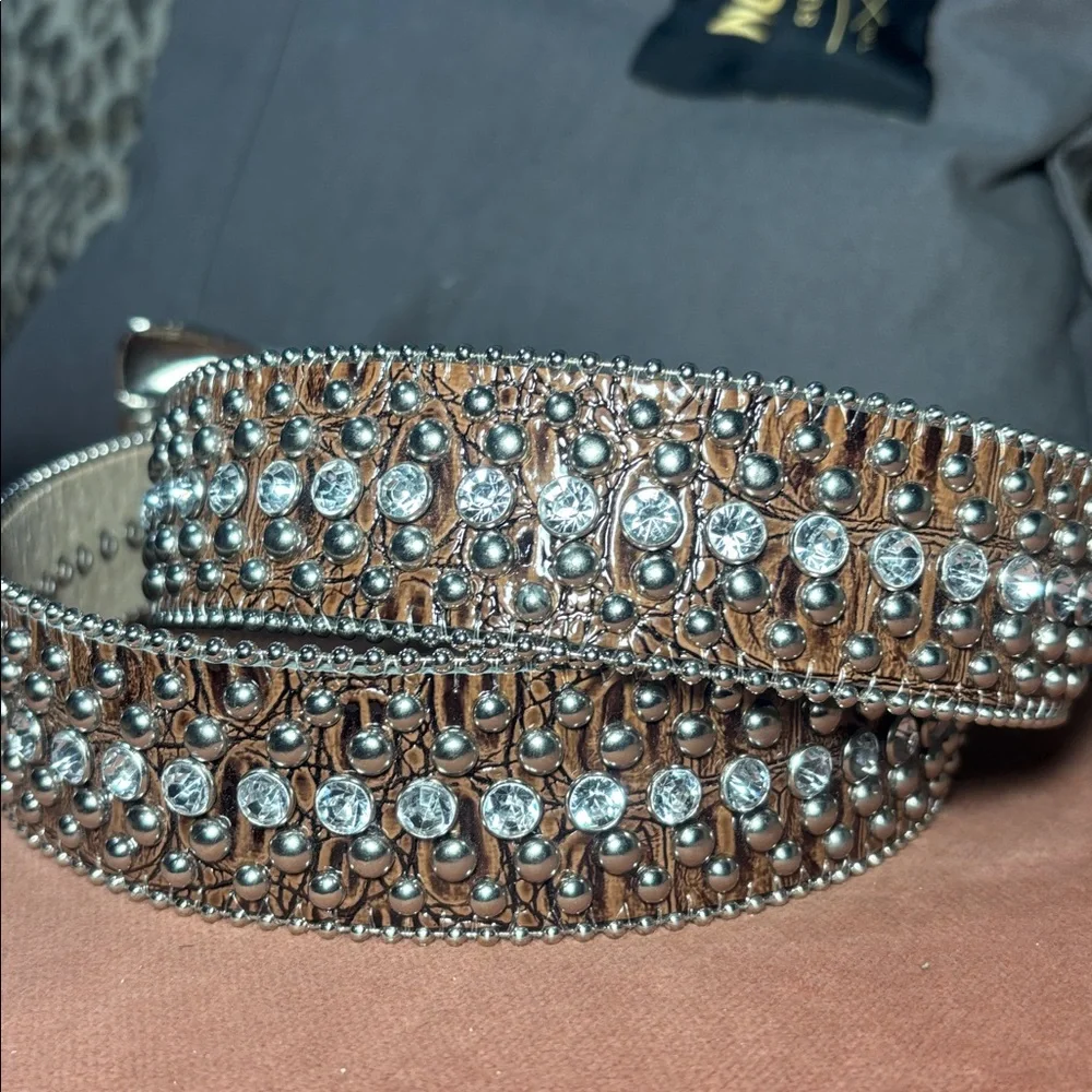 Guess vintage y2k oversized buckle western inspired reptile rhinestone belt